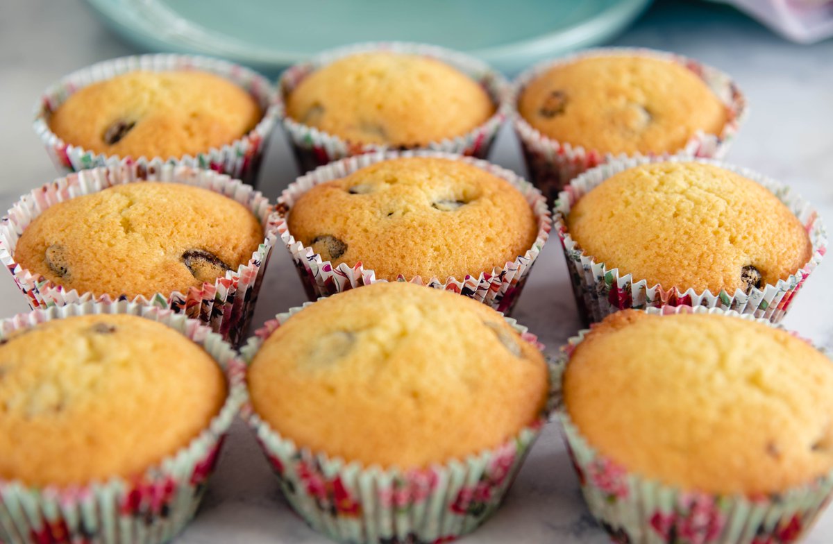 retrobakes's tweet photo. Queen Cakes. A simple, traditional wee bun.
https://t.co/eHR5lJ1Hl1
#baking #nifood #queencakes #traybakes https://t.co/YRI8dJbHz7