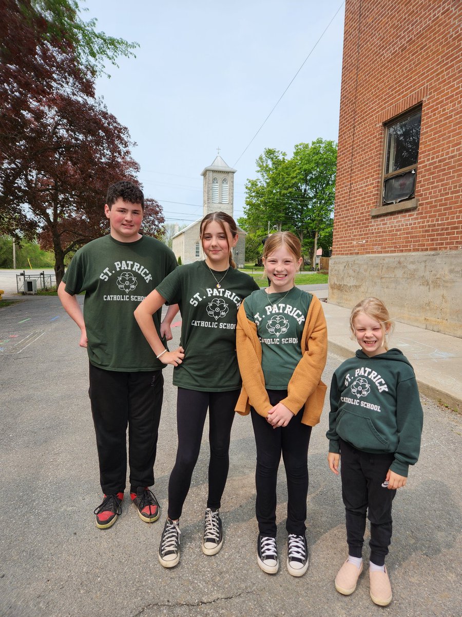 Kindergarten registration is open! If you know anyone who is K-8 school age and live near Erinsville, send them to St.Patrick Catholic School 🏫 💚 We are excited to welcome 7 new students next year and room for many more!! @alcdsb_stpe