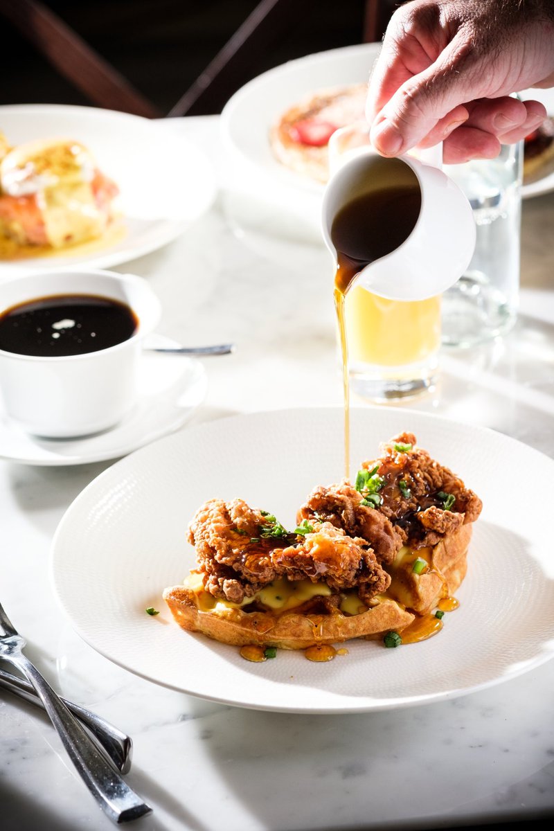 Guess who's back on our #BrunchMenu? Buttermilk Fried Chicken & Waffles 🍗 Served with cheddar-jalapeno sauce and chili 🌶️ This one is a guest favorite, come and get it this weekend 🧇 #StellaNewHope #ChickenAndWaffles #WeekendBrunch