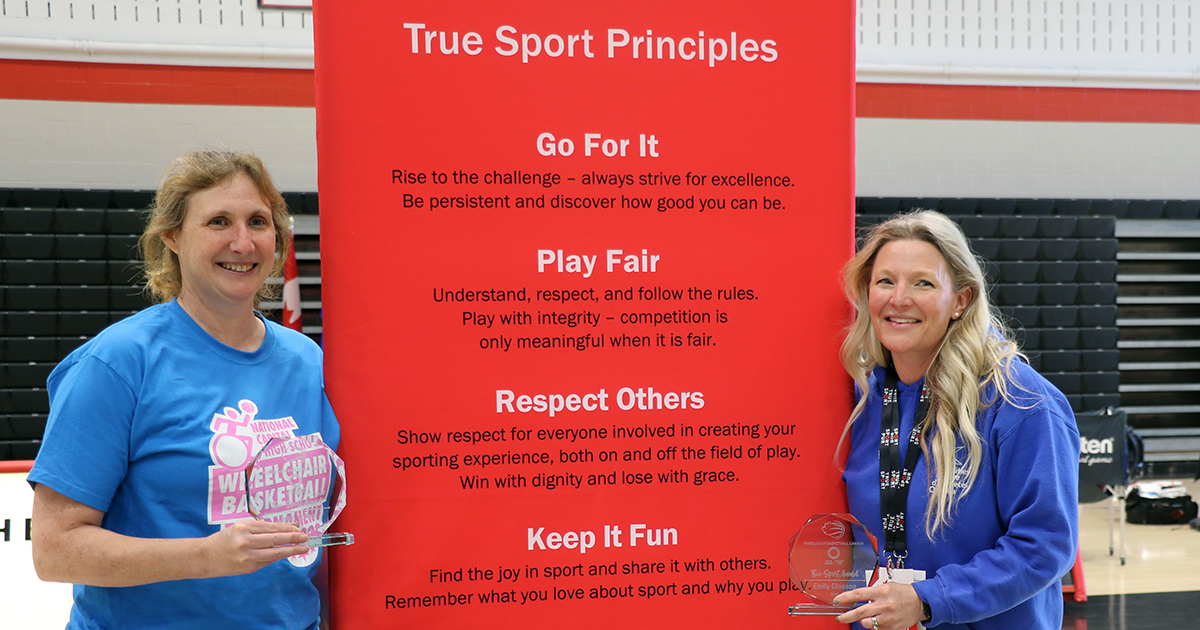 Emily Glossop, Jenn Talbot recipients of <a href="/TrueSportpur/">True Sport pur</a> Award. More info: bit.ly/3OqUsyr

Prix Sport pur décerné à Emily Glossop et Jenn Talbot. Plus d'informations :  bit.ly/3WjePiU