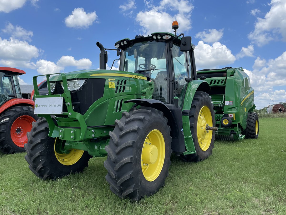 TellusEquip's tweet photo. Yesterday was the 96th Annual Field Day with the Luling Foundation! 

#wetendtotexas #tellusequip #johndeere #lulingfoundation #agagent https://t.co/ZnUTADIX4v