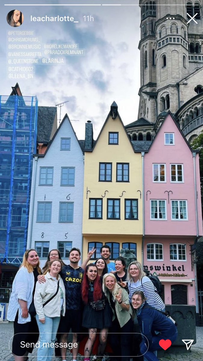 BronnieMusic's tweet photo. Cologne - Deutschland! We always love our time with you. It was fun hanging with you again. Ich liebe dich 🇩🇪💜 https://t.co/paDgLm9gQw