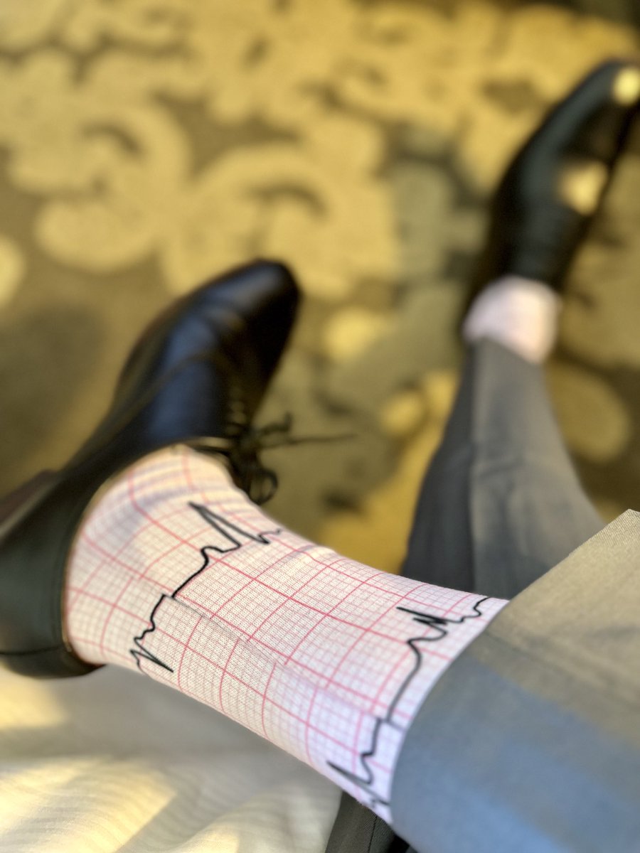 No better place to show off ⁦@psharmadoc⁩ new socks than at #HRS2023! ⁦@HRSonline⁩ ⁦⁦@KTamirisaMD⁩ ⁦@AndreaRussoEP⁩ ⁦@hhuang123⁩ ⁦@EricaEngelstein⁩ ⁦@DrJMarine⁩