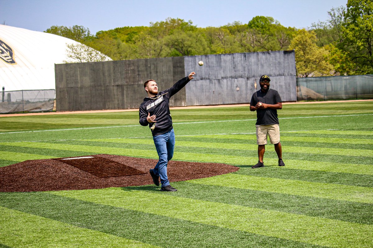 OaklandBSB's tweet photo. For Military Appreciation Day, we had Marine Corps Veterans and OU Students/Alumni, Jared and Maria Ward and Ceejay Round throw out the ceremonial first pitches. Thank you for your service and dedication to to our country! https://t.co/ga9j2aVVeS