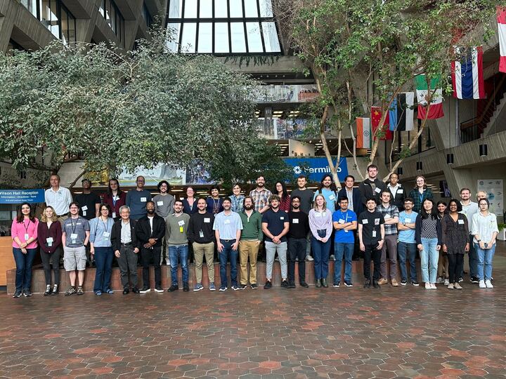 DUNEScience's tweet image. As we get ready for collaboration week, we&apos;re starting with a Near Detector Prototype Analysis Workshop. Great to see everyone! #dunescience #DUNEneardetector #neutrinosforeveryone #collabweek #fermilab