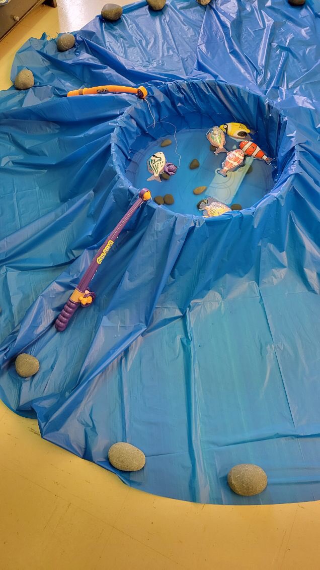 holyfamilyschool tweet media