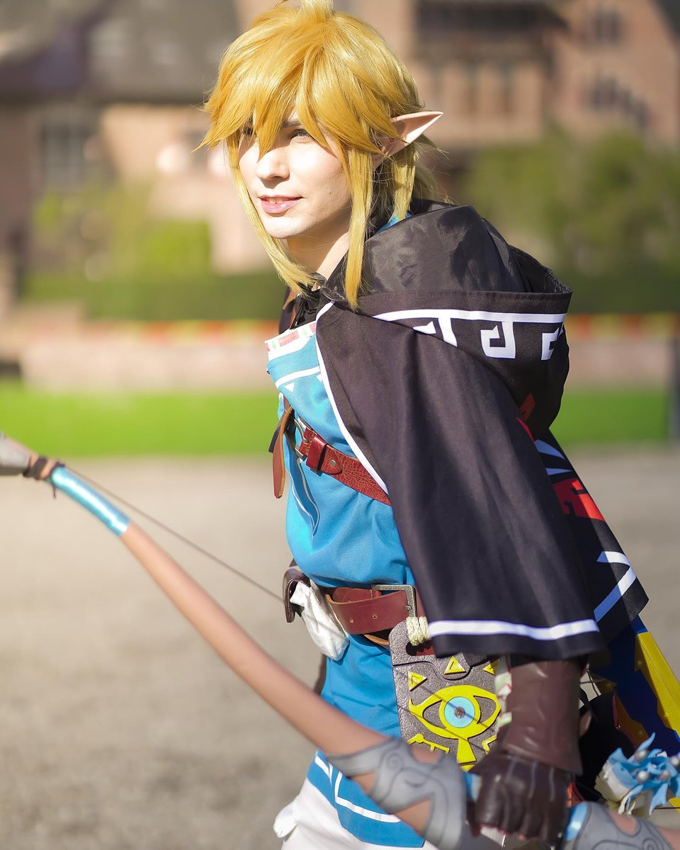 Who’s hyped for Tears of the Kingdom?. 🥳 I‘ll definitely cosplay Links new outfit soon :3 #tearsofthekingdom #tearsofthekingdomcosplay #zelda #zeldacosplay #linkcosplay #germancosplay #elfiahaarzuilens #elfia