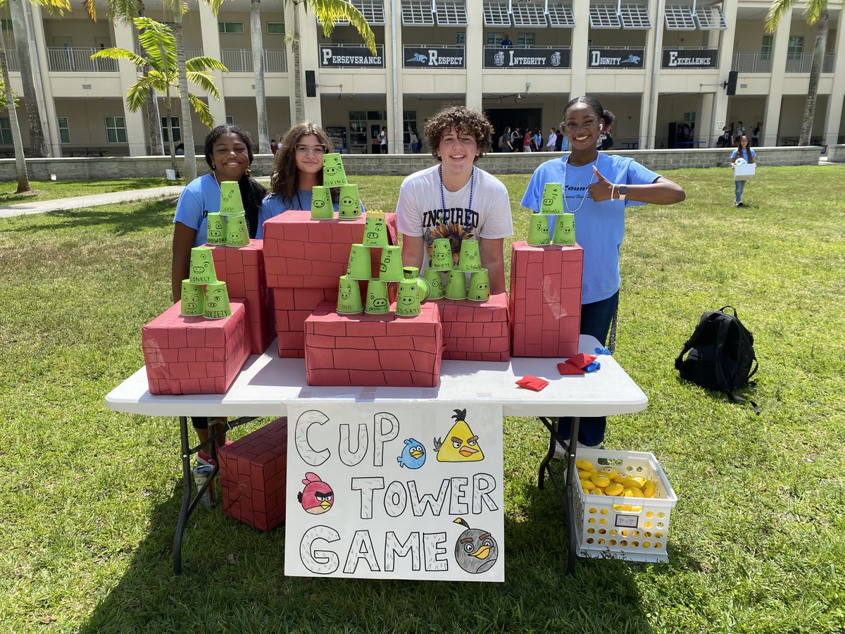 creyes_bcps's tweet photo. So much fun Celebrating Mental Health Month with @WBHS_PC @WestBrowardHigh  ! https://t.co/SWiBEi5yjM