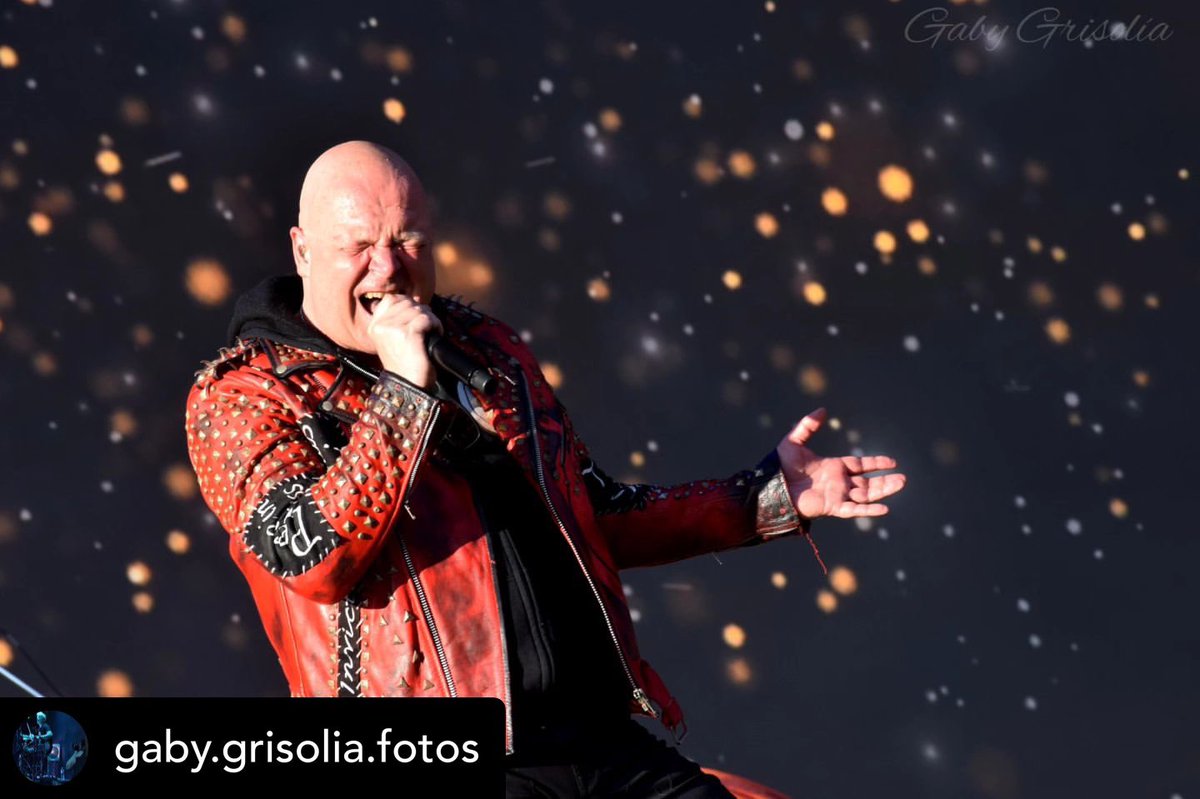 HelloweenFans's tweet image. Thank you for a wonderful photos🥰🙏💓

Posted @withregram • @gaby.grisolia.fotos Helloween en el Másters Of Rock Argentina

#Helloween
#mastersofrock
 @helloweenorg