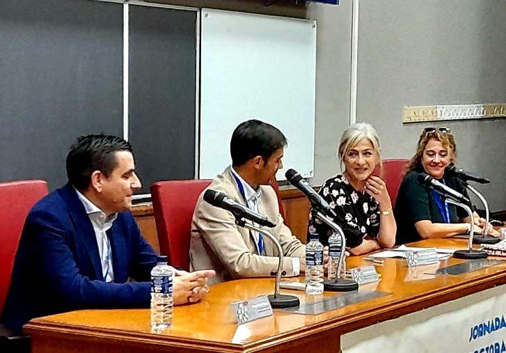 cepcastilleja's tweet photo. Hoy en #UnaDirecciónParaIlusionarte ha sido inaugurada por Doña Patricia Del Pozo Fernández @Patricia_Pozo_,Consejera de Desarrollo Educativo y Formación Profesional valorando la importancia de las direcciones de los centros educativos. @asadipre @FormacProfAnd @EducaAnd https://t.co/Q8wvKSr0Fh