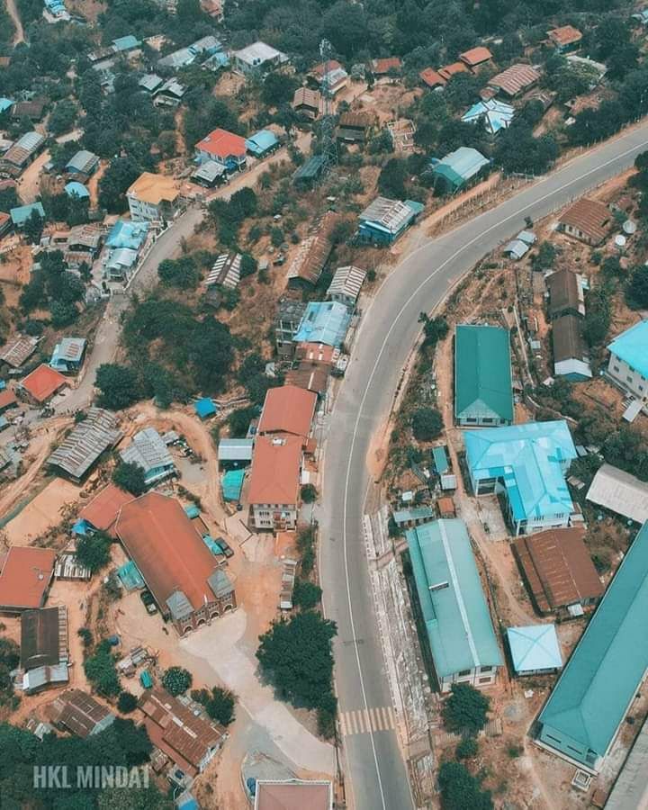 Chin State, Myanmar : according to local residents, an elderly man and a child ,who fled, were injured when the 274th Battalion of Myanmar SAC Terrorists fired heavy weapons into the Mintut Township. #2023May19Coup #MyanmarCauseisGlobalCause #WhatsHappeningInMyanmar
