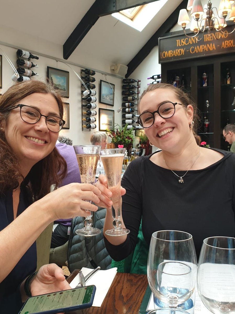 Massive congratulations to @irene_bottero for successfully passing her PhD viva today - fabulous result 🤩 
Thank you to examiners @biesmeijer and Carla Harper, and chair @JessKnapp24 and all our @poshbee_eu collaborators especially @drmilky1 
#proudsupervisor 🥲