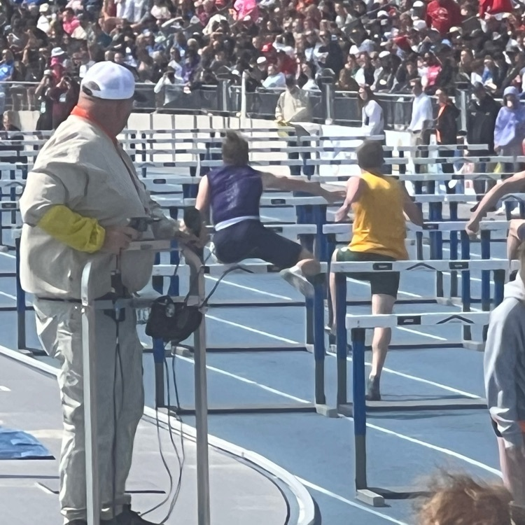 AGWSRCSD's tweet photo. Bradly Roder 23rd in 110 High Hurdles https://t.co/baeubHOdNw