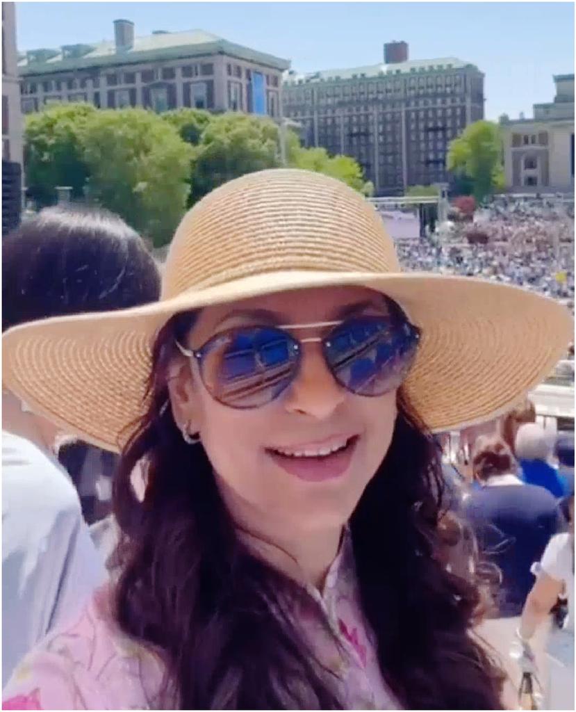 Miss Sunshine Juhi Chawla @iam_juhi mam At the Columbia graduation ceremony ..❤️❤️
#JuhiChawla