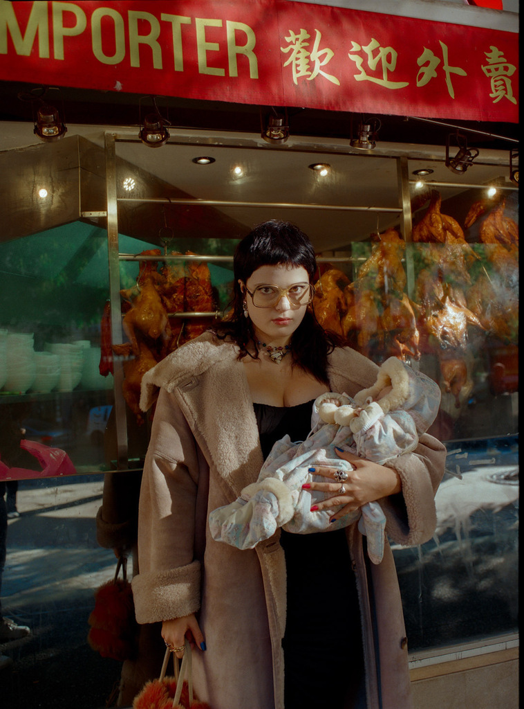 Le_Crime's tweet photo. Photo by @ellaherme with @nina.ld_ 

#ellaherme #representedbylecrime #portrait #film #filmphotography #portrait #120film #kodak #badmom #badmoms #rebel #fakebaby https://t.co/5yhFKPmwSj