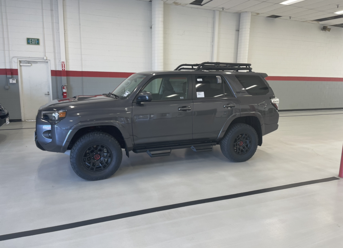 OpenRoadAC's tweet photo. Congratulations Mike on your new ride! 2022 Toyota 4Runner TRD PRO
#openroad #openroadac #openroadautoconcierge #easycarbuying #deliveredtoyourdoor #bestautobroker #autobrokernearme #autoconcierge #toyota #4Runner https://t.co/jdUSsljHlq
