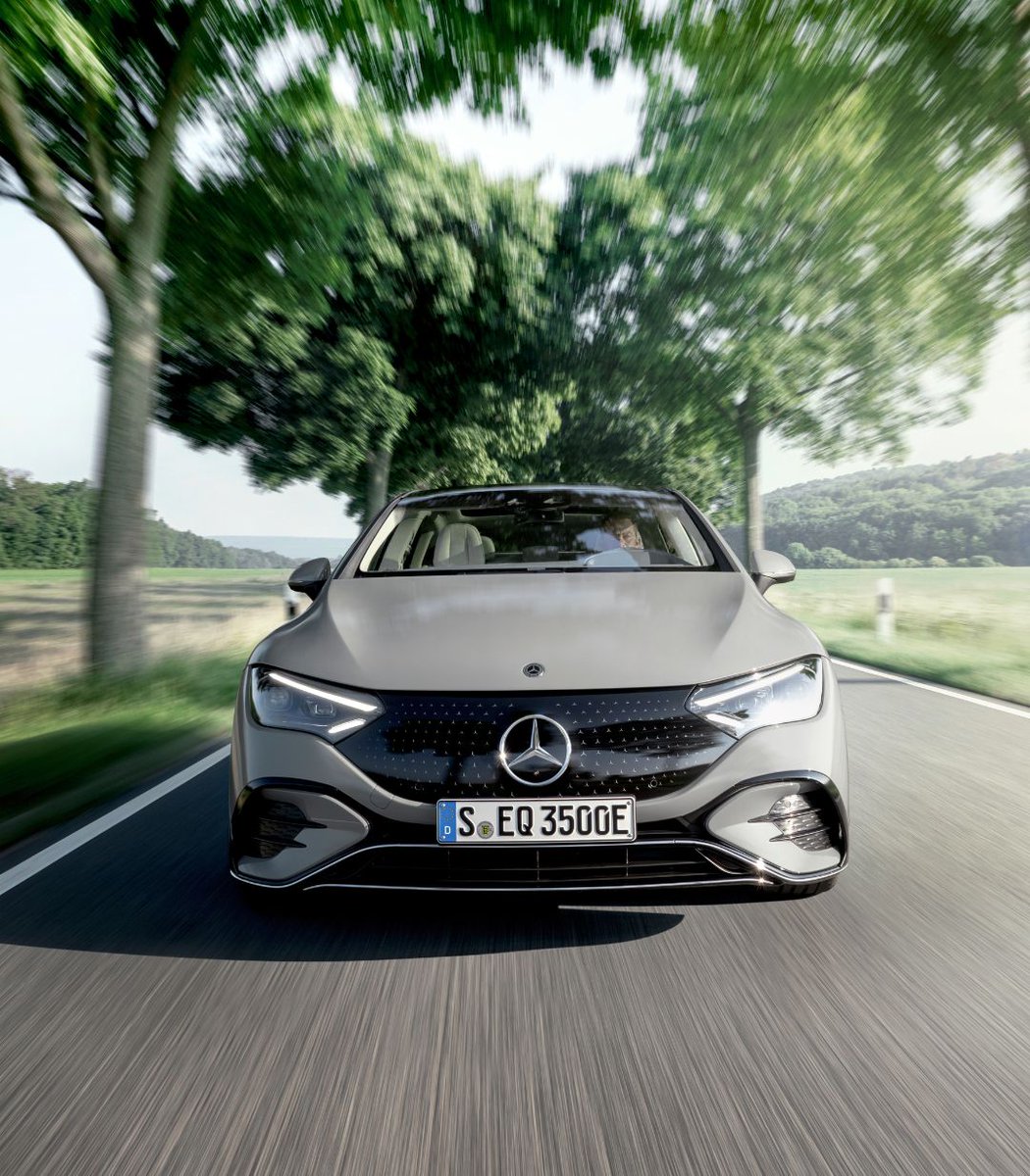 Der vollelektrische #EQE von #MercedesEQ eignet sich ideal für eine schöne Sonntagsausfahrt. 

Wie sehen eure Pläne für den morgigen Sonntag aus?

Mehr dazu:
▶️ mb4.me/DeinEQE_tw