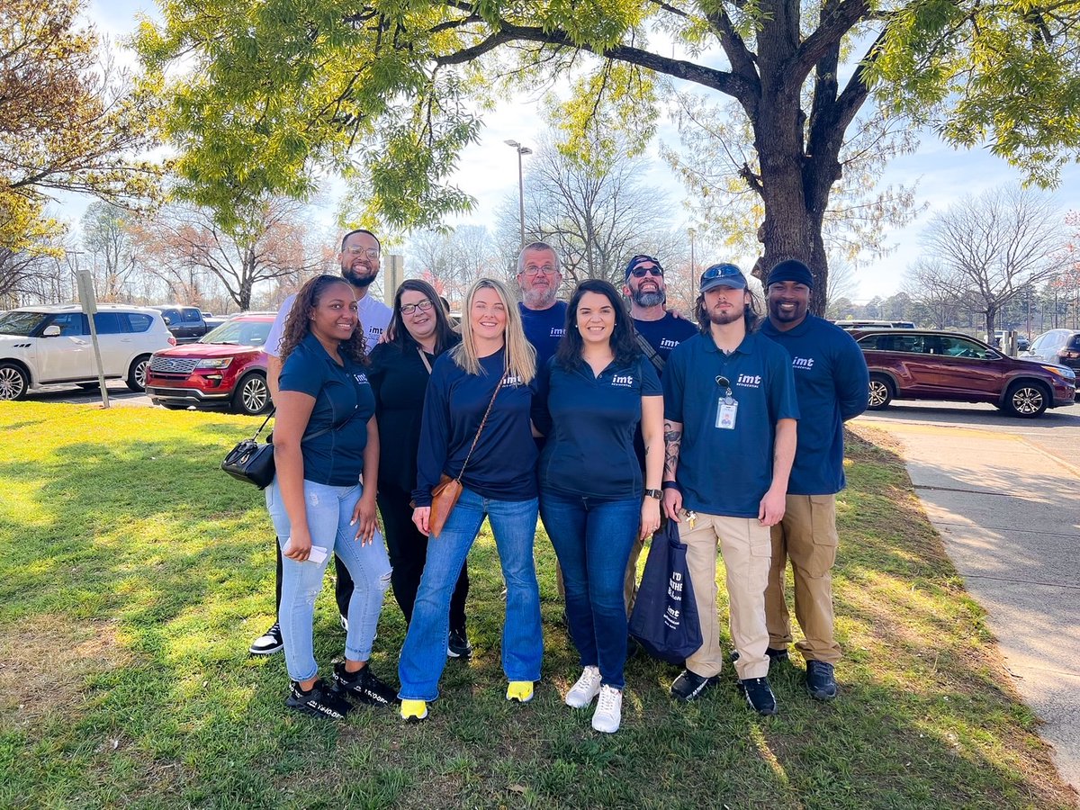 imtresidential's tweet image. 📸 Shannon from our Training team had a blast visiting and capturing moments of joy and camaraderie with our #IMTeam at IMT Ballantyne. Thanks to the amazing team for their warm hospitality and teamwork. Together, we create memorable experiences! #PuttingYouFirst 🙌