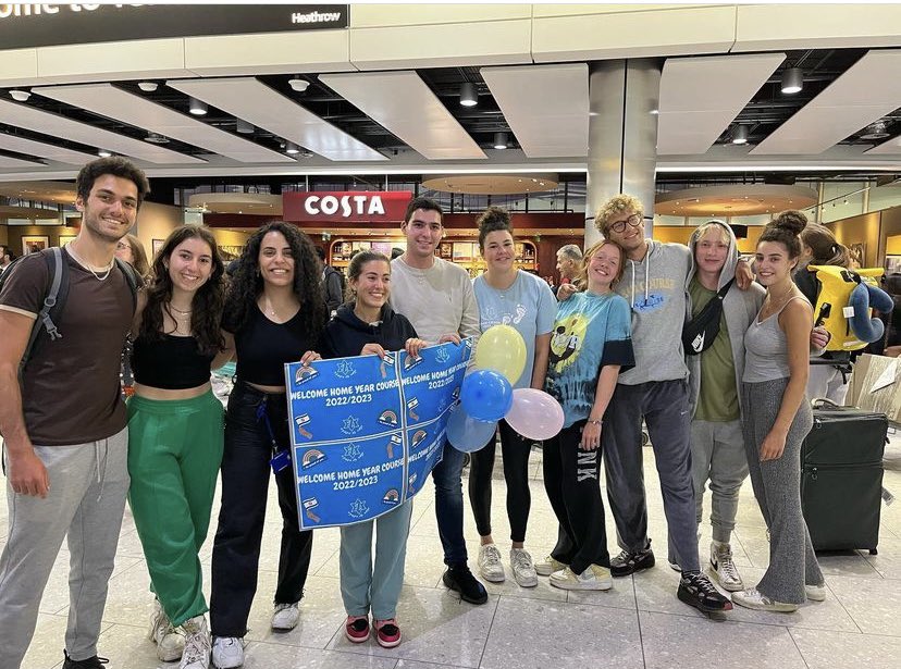 FZY (@fzy) on Twitter photo Shabbat Shalom from our Year Course participants 2022/23! On Tuesday we welcomed them home after they spent the last 9 months in 🇮🇱 having the most amazing time! <a href="/yjyearcourse/">Young Judaea YC</a> Shabbat Shalom from our Year Course participants 2022/23! On Tuesday we welcomed them home after they spent the last 9 months in 🇮🇱 having the most amazing time! <a href="/yjyearcourse/">Young Judaea YC</a>