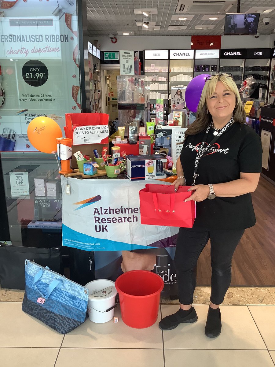 TPSwolves's tweet image. Had a little tombola in store today , Mental Health week  thank you for helping us raise £200 Today 🧡🧡🧡#Alzheimer #DementiaActionWeek #dementiaawarenessweek #DAW2023 @ArukDyer