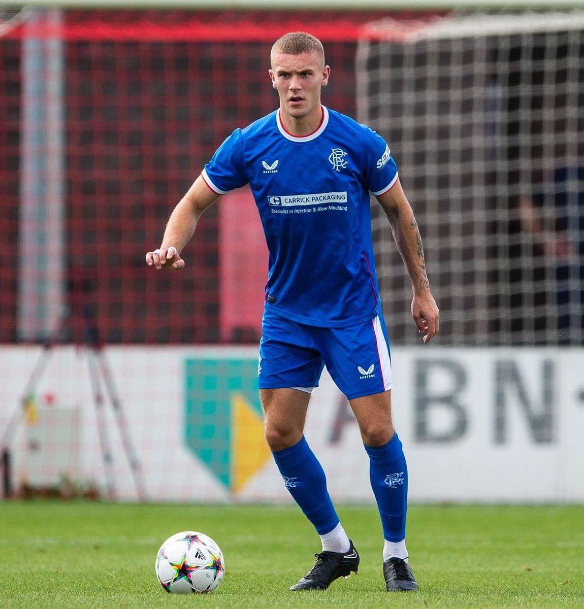 Lewis MacKinnon tweet media