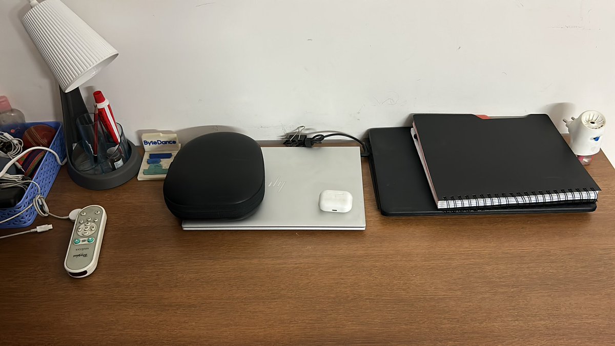 speaks_prav's tweet photo. #HappyWeekend n #GoodNight to office! Been a long week actually after a while ππ
#HealthierWeekends to all ππ https://t.co/jta2PgXZUG