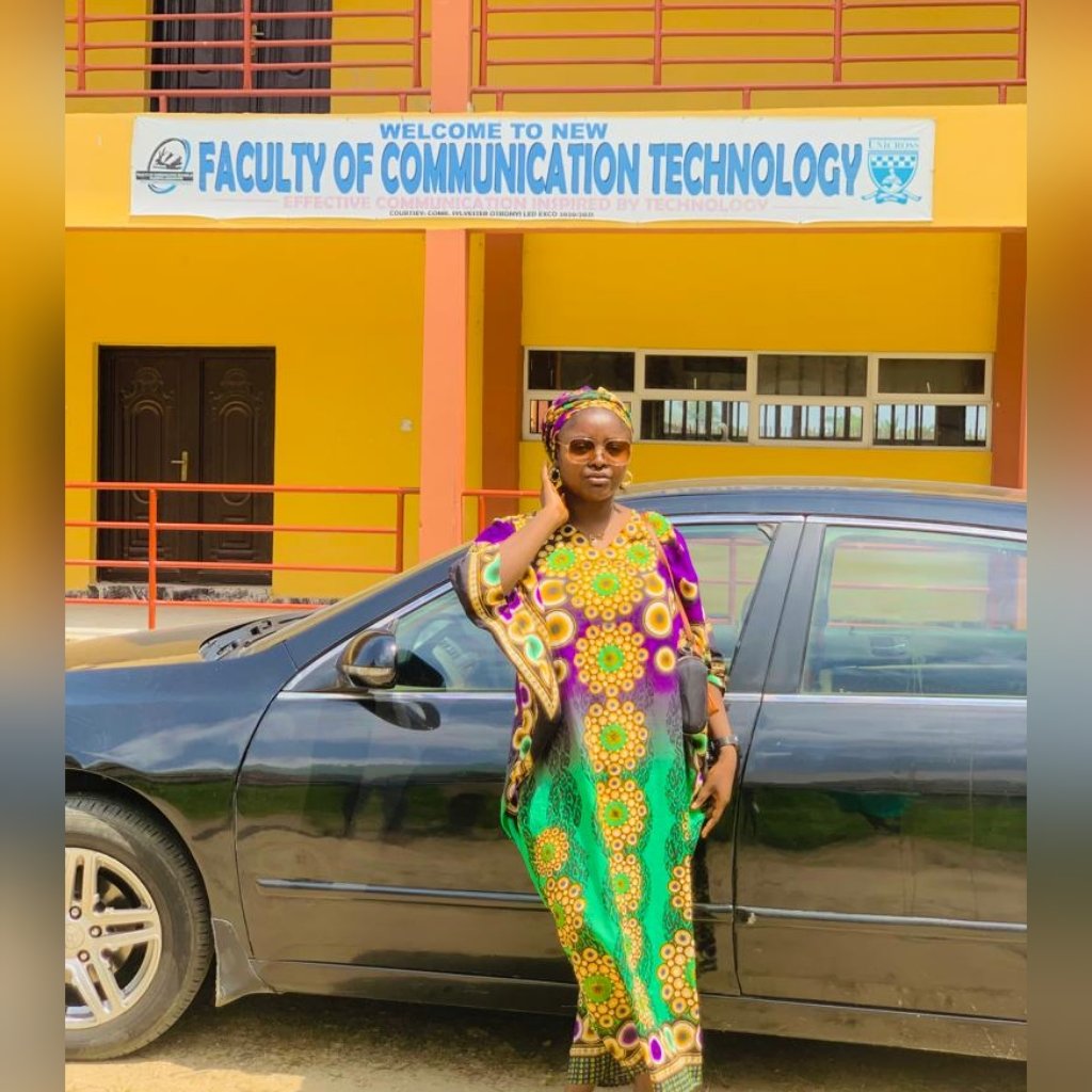 callme_gladys's tweet photo. A lady knows how to cover her body and yet still look beautiful,as in 1 Timothy 2:9...
#modesty with decency
#jummatfriday
#monthof Victory
#prolific2023ficYear https://t.co/zA1jr9myOU