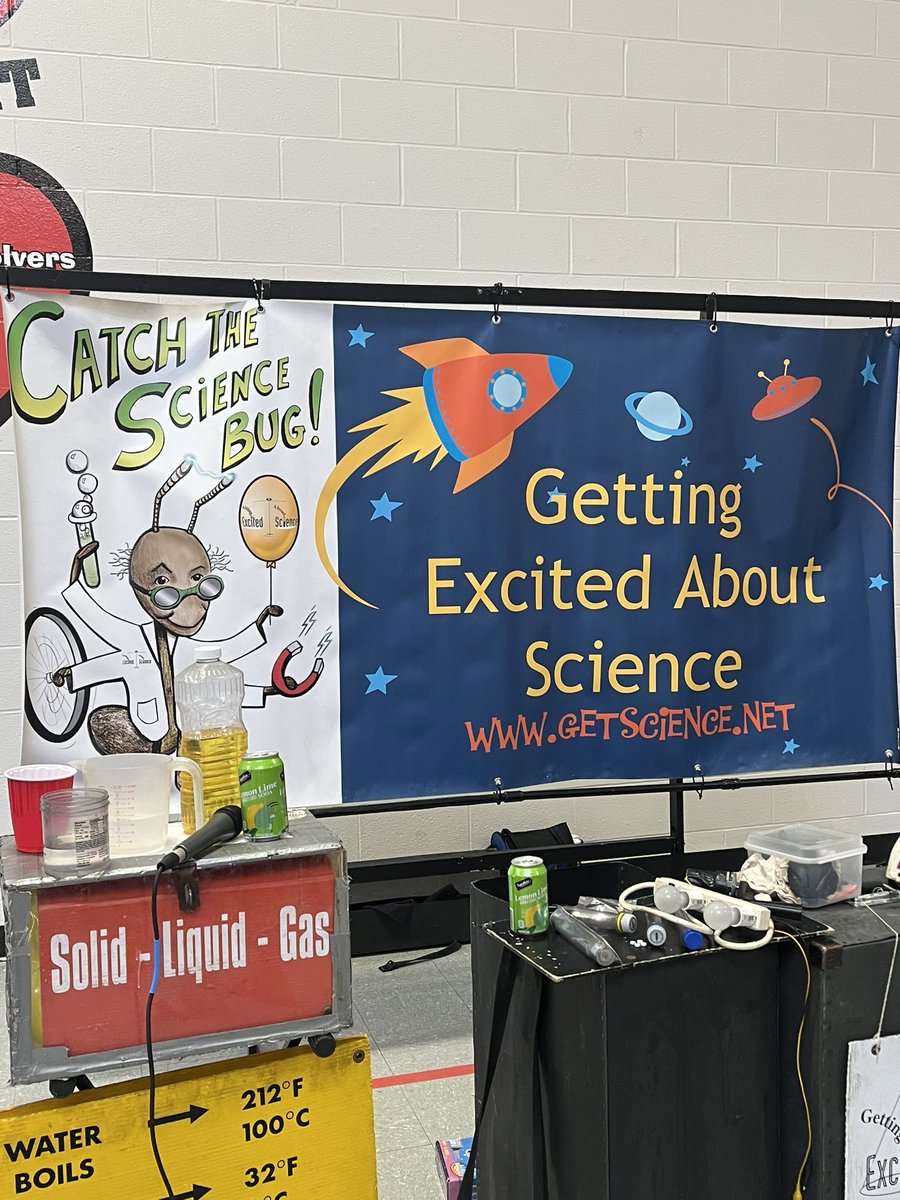 SVFirstGrade's tweet photo. Thank you to our wonderful PTO for an AMAZING science assembly! @HeritageECS #HECSmagic #WEareLakota https://t.co/qFqpxkHFmO