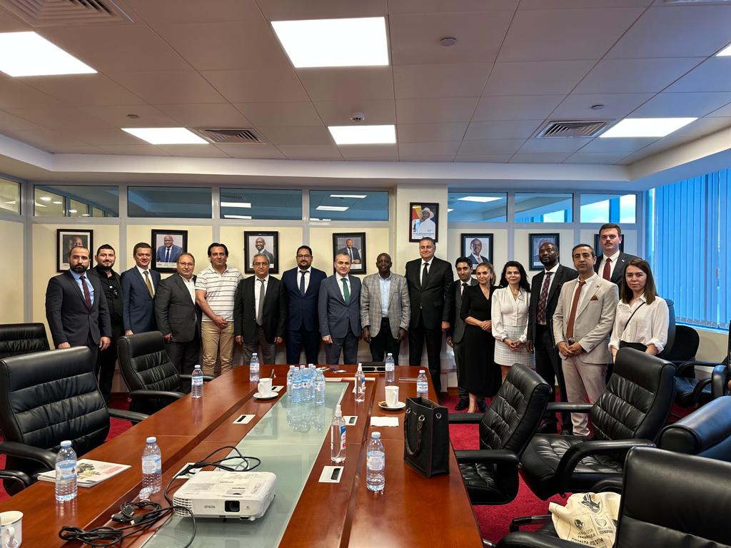 Türkiye in Uganda (@tc_kampalabe) on Twitter photo As part of their visit to Uganda, the delegation of businesspeople from <a href="/AntalyaOSB/">AntalyaOSB</a> held talks with Ugandan authorities today.🇹🇷🇺🇬
#TürkiyeUganda #Antalya As part of their visit to Uganda, the delegation of businesspeople from <a href="/AntalyaOSB/">AntalyaOSB</a> held talks with Ugandan authorities today.🇹🇷🇺🇬
#TürkiyeUganda #Antalya