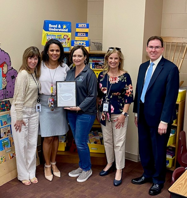 OCPS East (@ocpseast) on Twitter photo An incredible moment when a graduating senior writes his Kindergarten teacher Ms. Carrasquillo explaining how much his life has been impacted by her. #projectimpact @hsdocps <a href="/RosemaryBerson/">Rosemary Berson</a> An incredible moment when a graduating senior writes his Kindergarten teacher Ms. Carrasquillo explaining how much his life has been impacted by her. #projectimpact @hsdocps <a href="/RosemaryBerson/">Rosemary Berson</a>