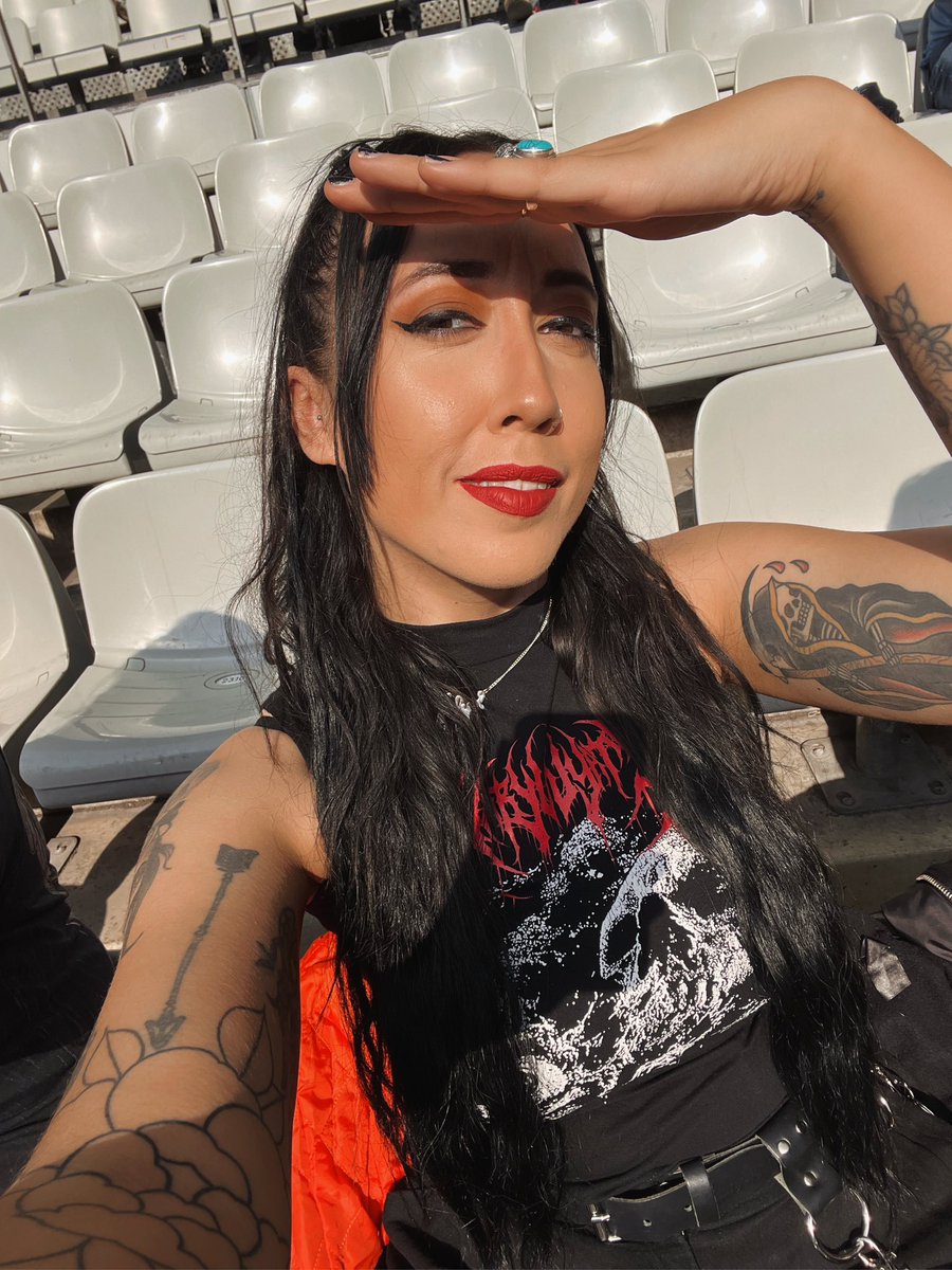 Alyx Holcombe⚡ tweet media