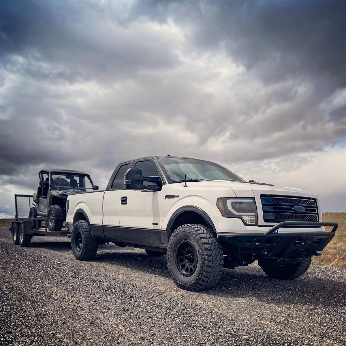 Work hard, play harder. 💪
📸: farmkidcustoms