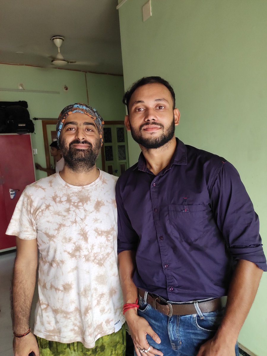 RahulDu14875005's tweet image. It was great experience working with Arijit Da ❤️ I meet Arijit Da onece again ❤️ he is great human being.. Love you  @arijitsingh Dada ❤️  please have look @VidyutJammwal Guruji ❤️