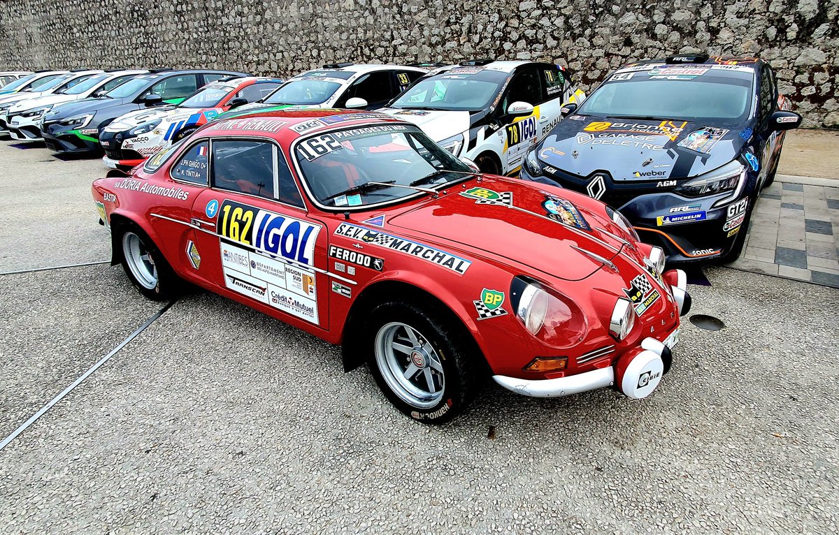 👉 Le Rallye Antibes Côte d'Azur propose deux rallyes de régularité : > 14ème édition du Rallye Antibes Historic VHRS 
> 1ere édition du Rallye Antibes Côte d'Azur VMRS.

🚦Cet après-midi, 1️⃣1️⃣ concurrents ont pris le départ pour 381,29 km dont 106,06 km de spéciales.