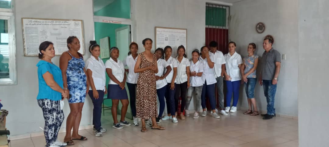 feupalmasoriano's tweet photo. 👩🏻‍⚕️👨🏻‍⚕️Nuestros estudiantes del Módulo Docente del PPU Sur recuerdan hoy el 128 Aniversario de la caída en combate de #JoséMartí

#UCM_SC #PalmaSoriano #FEU https://t.co/9xSWir32qU
