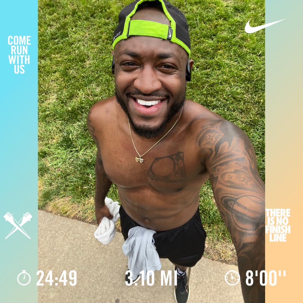 3.10 miles in 24.49 Mins 8.00 Pace #fitness #finishstrong #cardio #cardioday #nike #nikerunning #nikerunningclub #justdoit #gettingbettereveryday #nikerunning #FitDjs #5k #MambaMentality #ImBack #Saucony #SauconyEndorphinSpeed3