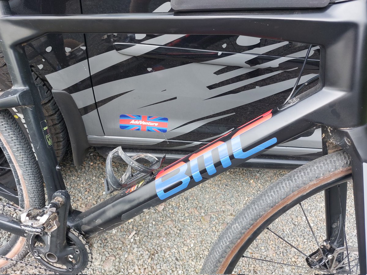 knighty0007's tweet photo. Thought my gravel bike needed some different @Addventure_AKFS colours so I have added some go faster stripes for tomorrow dont think it will help me win but i might be 2nd otherwise known as #1stloser https://t.co/52J1XnYr1e