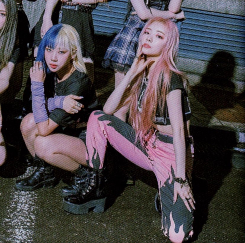 purplekiss moments that could kill a sapphic (@purkisapphic) on Twitter photo 