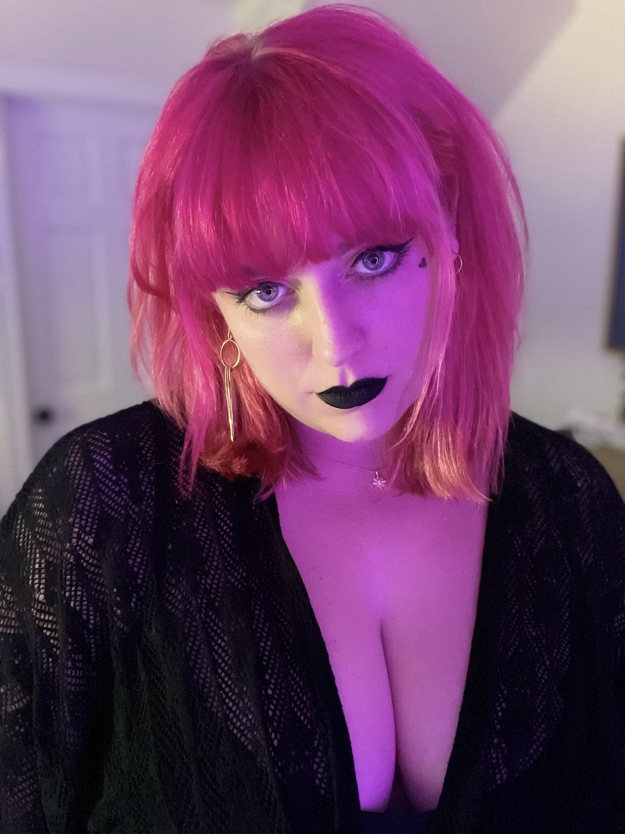 Definitely a Succubus tweet media