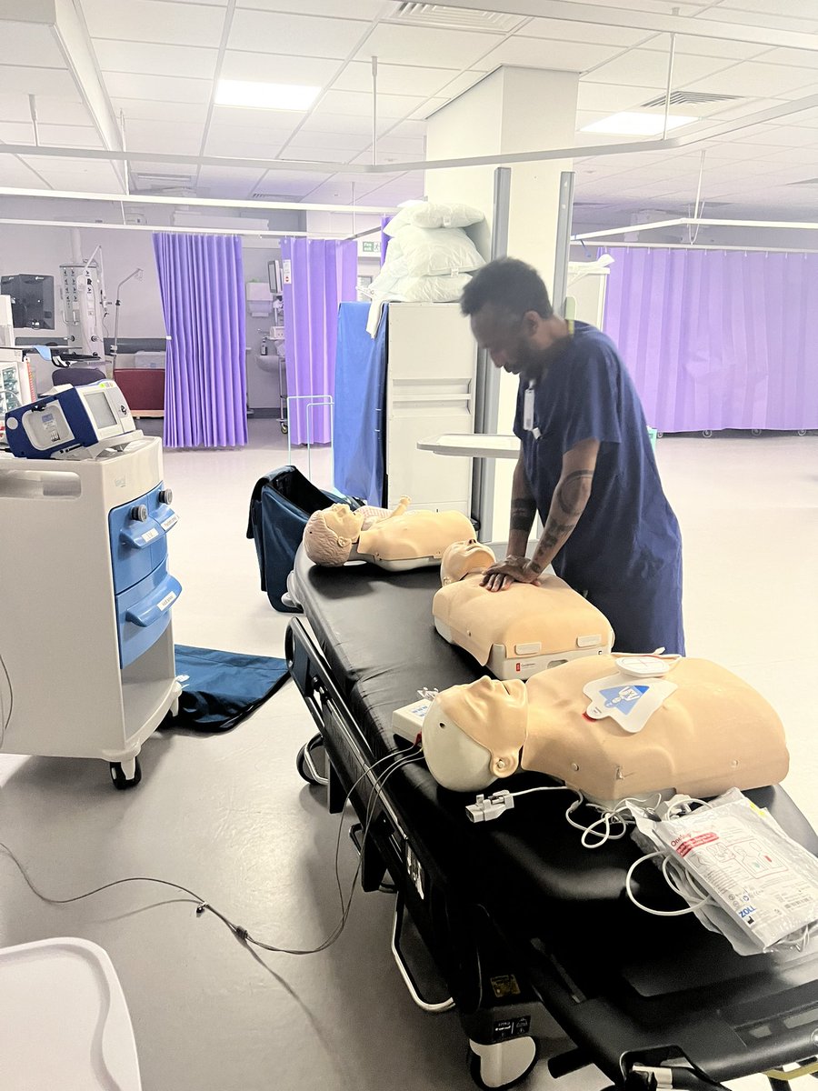 This afternoon for Audit myself and Alex were focusing on the 8 steps to safer surgery and BLS Training with our staff. Great turn out from the department 👍🏻<a href="/LancsHospJobs/">Lancashire Teaching Hospitals Jobs 💙</a>  <a href="/TLthtr/">Theatres_LTHTR</a> #theatres