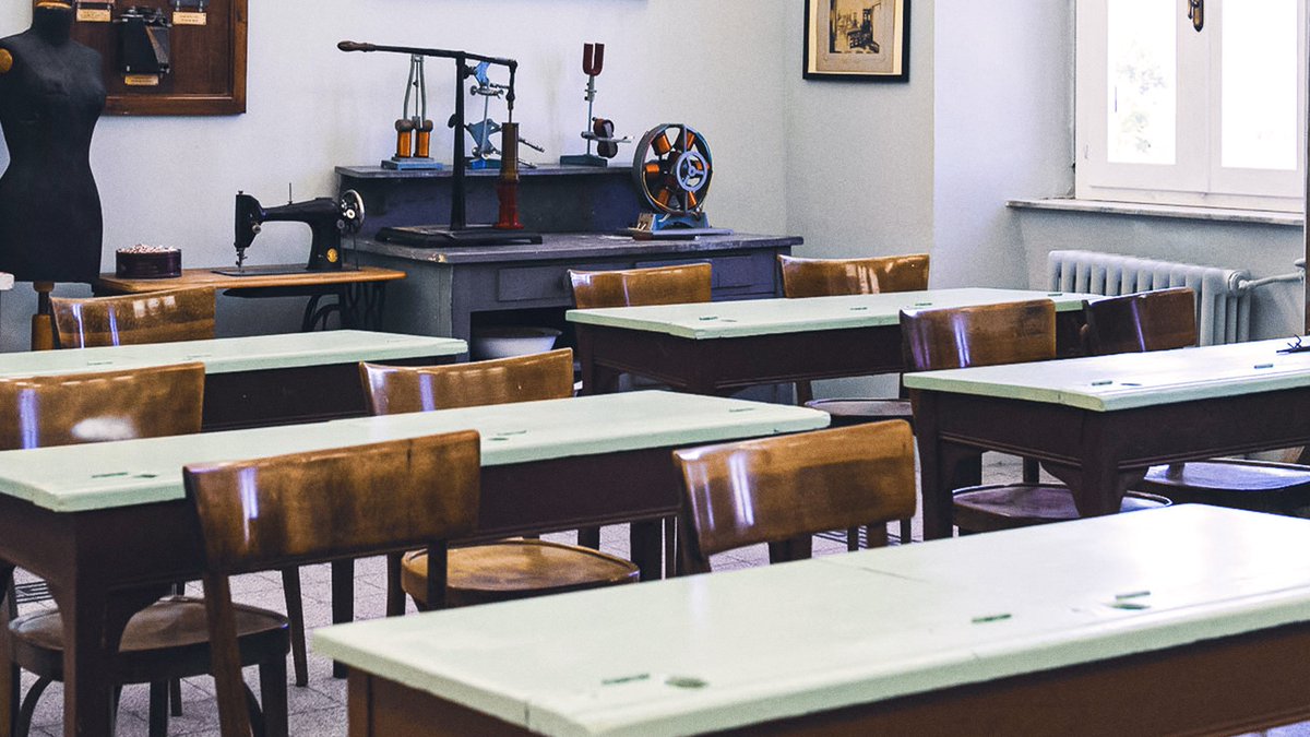 19-05-2023 21:05 #RaiGulp Il Collegio 7 - Prima puntata: Inizia il corso 1958 - 18/10/2022 #Reality&amp;factual