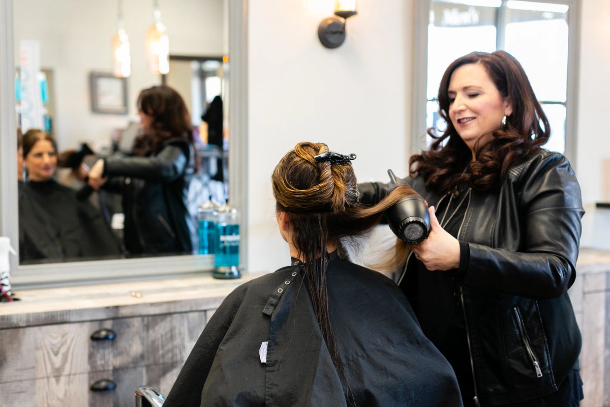 MariasSalonNJ's tweet image. From our inviting environment to our experienced staff, we're just the salon you've been looking for. We would love to be your new go-to, so book an appointment with us today. #MariasSalon #manicure #CutAndColor #salon #LocalBusiness