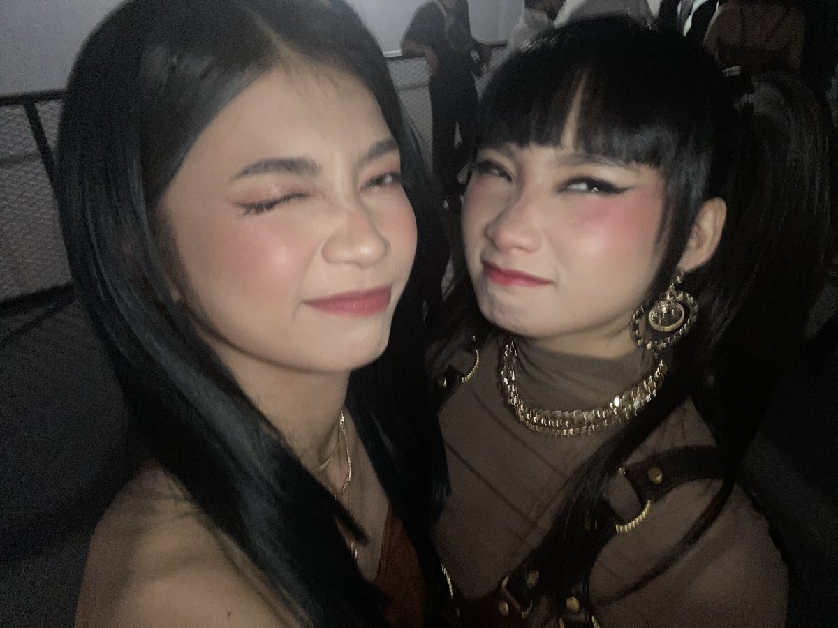 KAIA_Members's tweet photo. [🍊]

;))

happy birthday, ATE alexa!!! 🎂

thank u for always being there whenever i/we need u. i’m proud of you, since trainee days pa lang u know that i always believe in u! ilysm chootipie! to more tawanan and iyakan 😘🫶🏻

ALEXANDRAgon RoarsAt23
#23rdKaaROARwan #KAIA_ALEXA https://t.co/FpwMSdeGmC