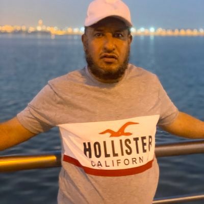 خبر مؤلم 💔

إنالله وإنا إليه راجعون .. أنعي إليكم الشاعر المبارك 
#مقعد_السعدي رحمه الله رحمة واسعة وغفر له وجعل مقامه في عليين وصبّر أهله وذويه .. كان للمنشدين معه أعذب الكلمات وأجملها جعلها الله في ميزان حسناته .