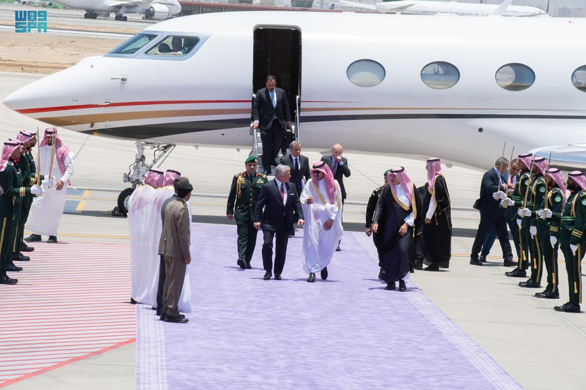 AyoubAlhassan's tweet photo. ثريد .. ✈️ حول الطائرات الخاصة التي استقلها أصحاب الفخامة والسمو والمعالي للمشاركة في #قمة_جدة الثانية والثلاثون بقيادة واستضافة المملكة العربية السعودية 🇸🇦

#قمة_جدة_العربية https://t.co/tSusJC8tsb
