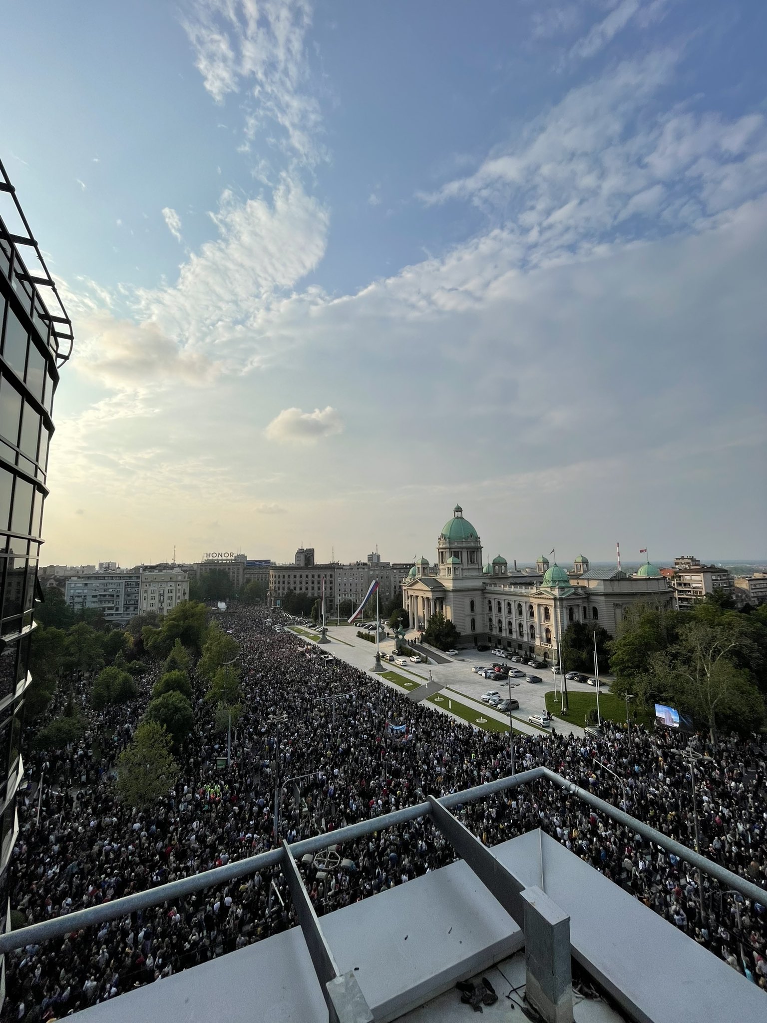 FwgVvs5XwAINoi9?format=jpg&name=large