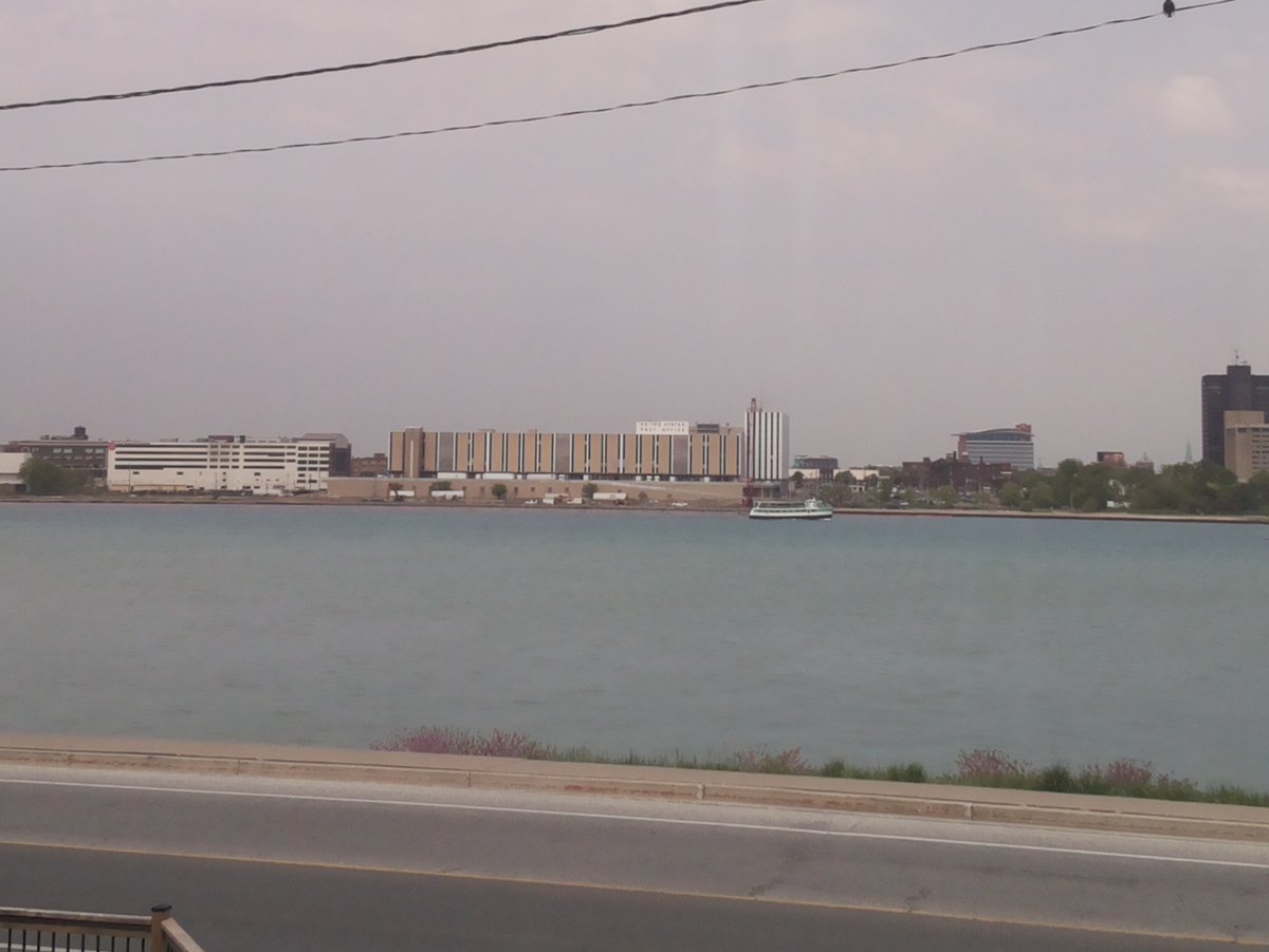 🇺🇸 DIAMONDQUEEN, Unknown Type, course: 64.2 ° / speed: 6.8 kn marinetraffic.com/en/ais/details… #boatnerd #greatlakesshipping #detroitriver