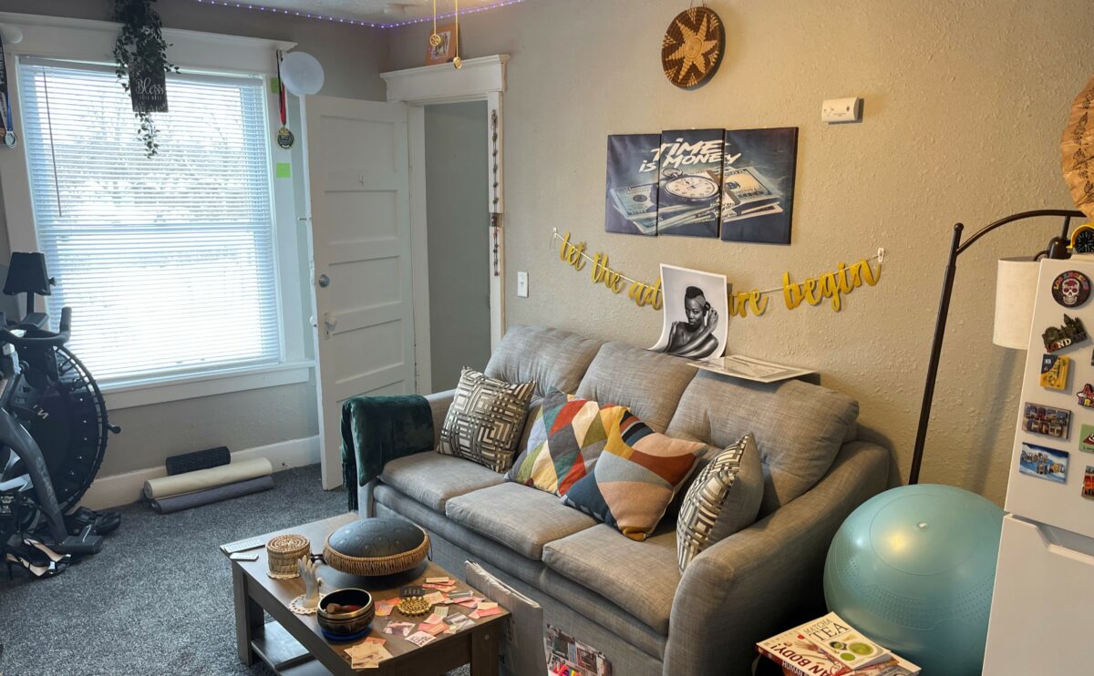 benderco's tweet photo. REDUCED PRICE: 15th Street 9-Plex

• Fully leased
• Nine (9) one-bedroom/one-bath units
• Property is located one block away from downtown Sioux Falls with easy access to Sunshine Foods, Washington Pavilion, and more

See more: https://t.co/L0EDjDPCsk https://t.co/MezuTzdsWx