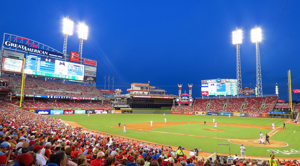 RandomMLBStats_'s tweet photo. Luke Weaver is a pitcher for the Cincinnati Reds
He has 16.79 pitches per inning, has 6.26 ERA, and has 1.46 WHIP this season ⚾
#ATOBTTR 
#MLB https://t.co/omPTdlC7SD