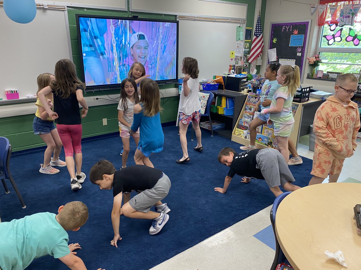 Lauren Evans tweet media